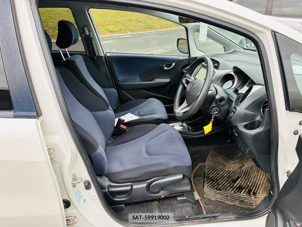 Honda FIT 2010-06 8544997-11