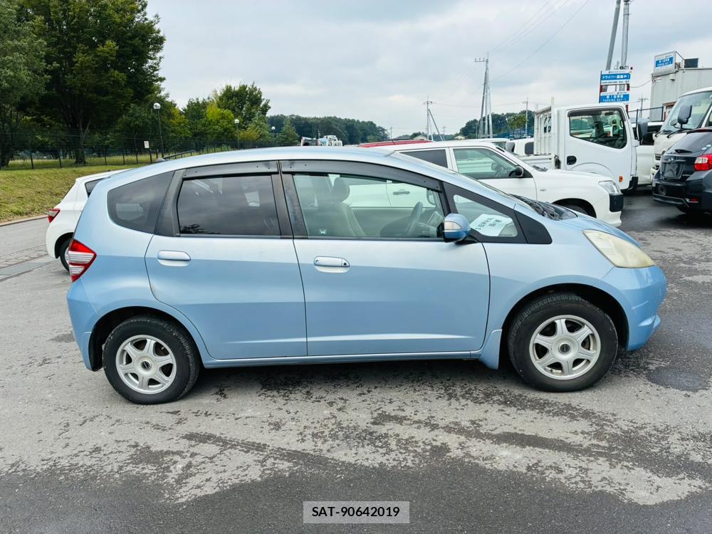 Honda FIT 2009-08 8596589-5