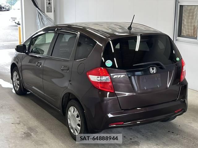 Honda FIT 2013-01 8736207-1