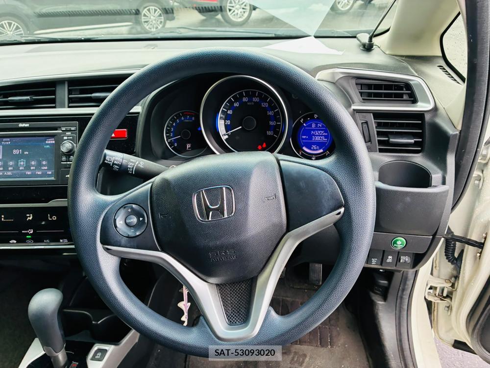 Honda FIT 2015-06 8461194-14