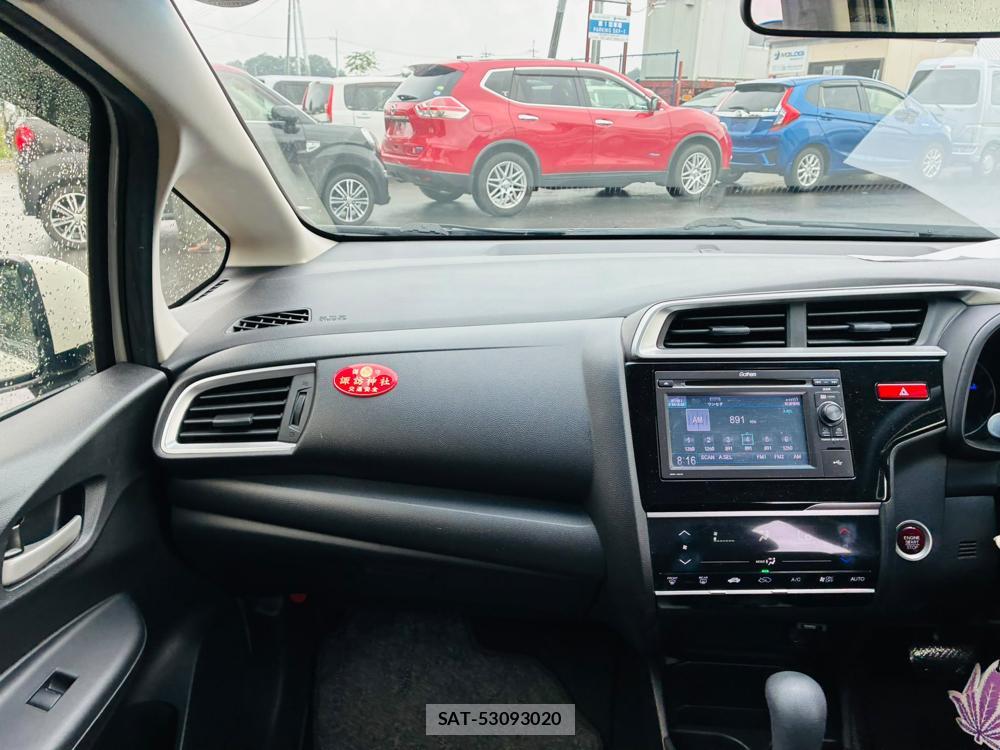 Honda FIT 2015-06 8461194-17