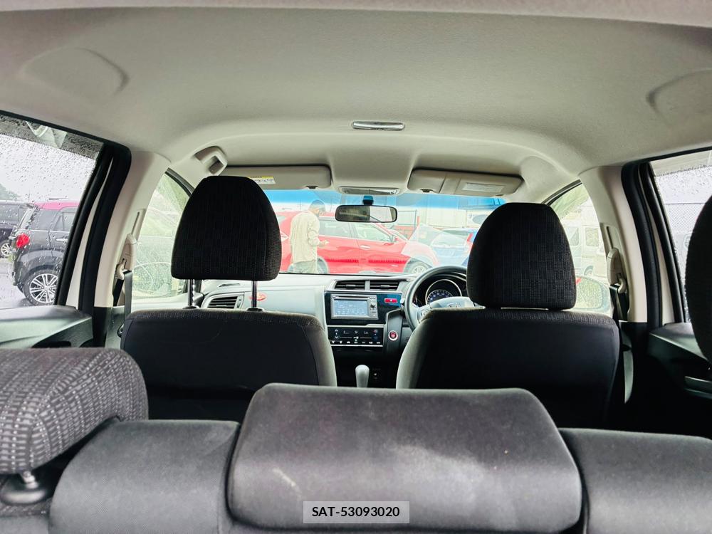 Honda FIT 2015-06 8461194-24