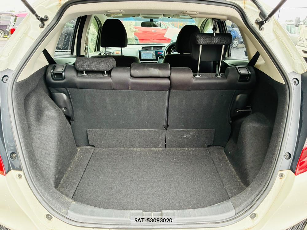 Honda FIT 2015-06 8461194-25