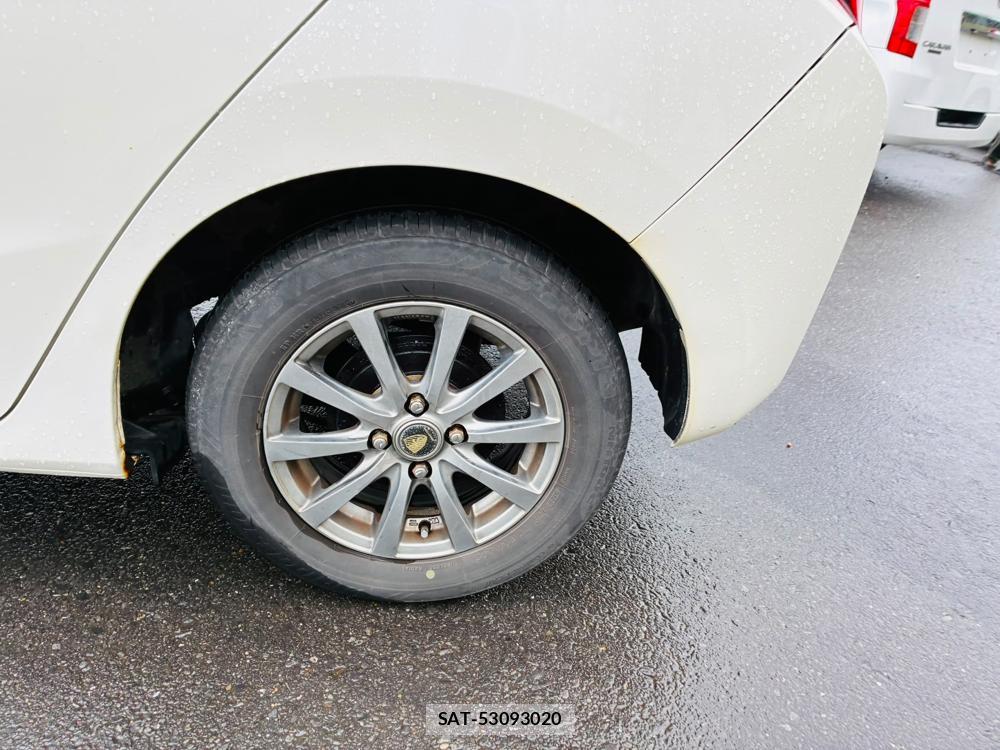 Honda FIT 2015-06 8461194-30