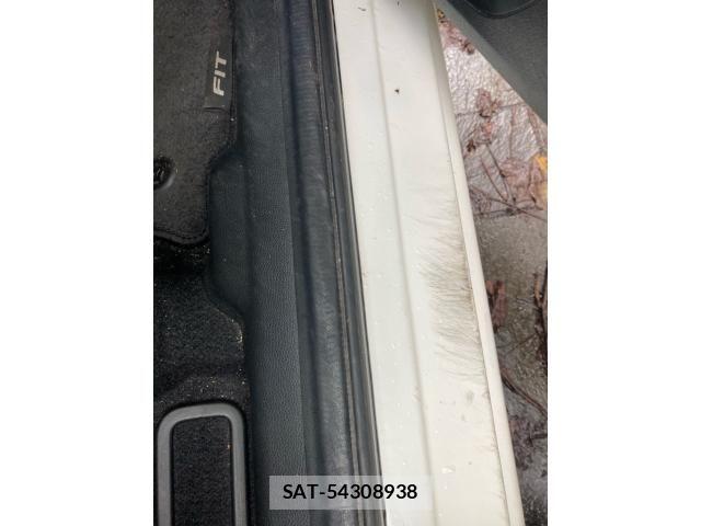 Honda FIT 2015-11 8780252-19