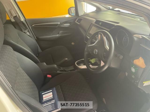 Honda FIT 2016-05 8780248-12