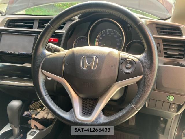 Honda FIT 2014-01 8780257-18