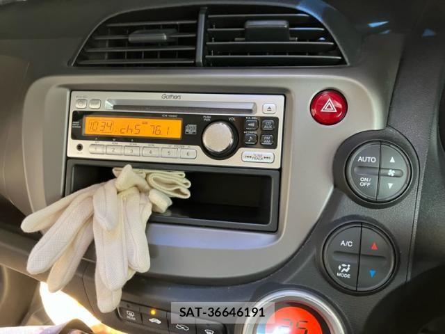 Honda FIT 2013-01 8780256-15