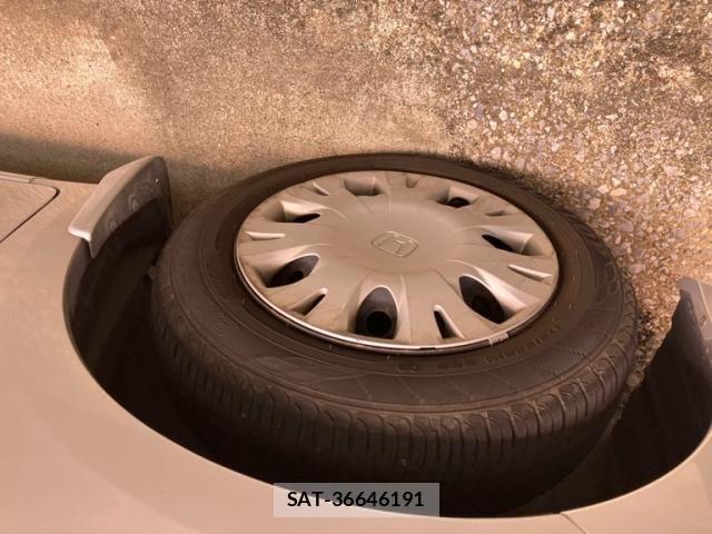 Honda FIT 2013-01 8780256-5