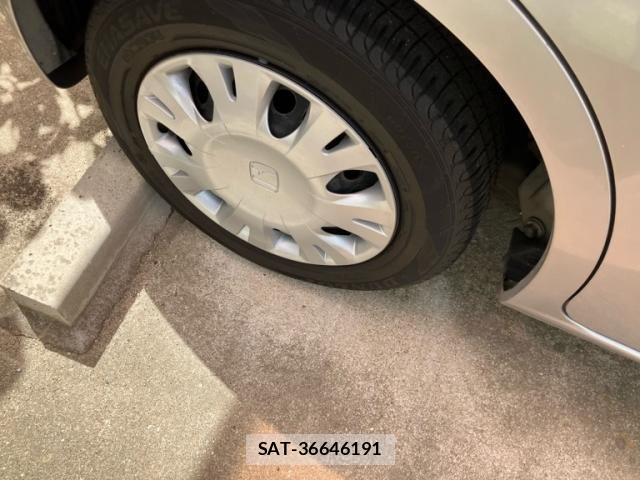 Honda FIT 2013-01 8780256-6