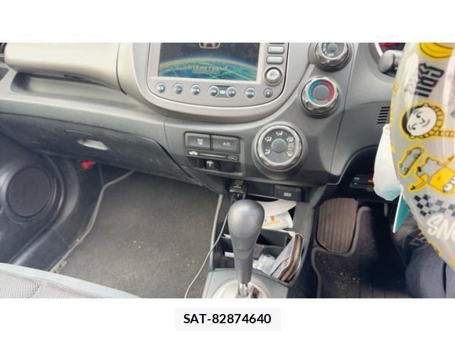 Honda FIT 2009-11 8780262-9