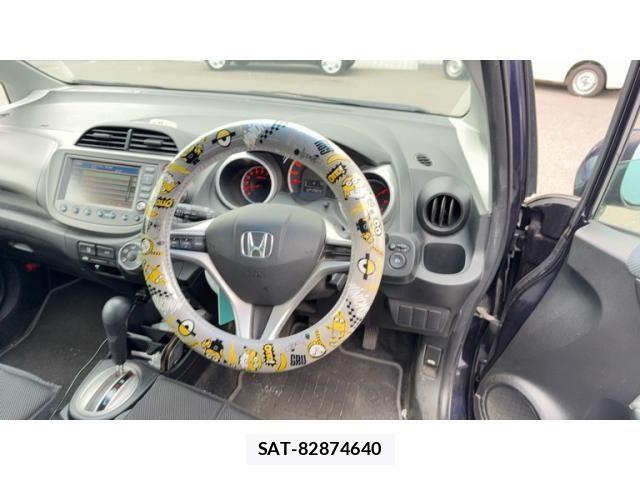Honda FIT 2009-11 8780262-12