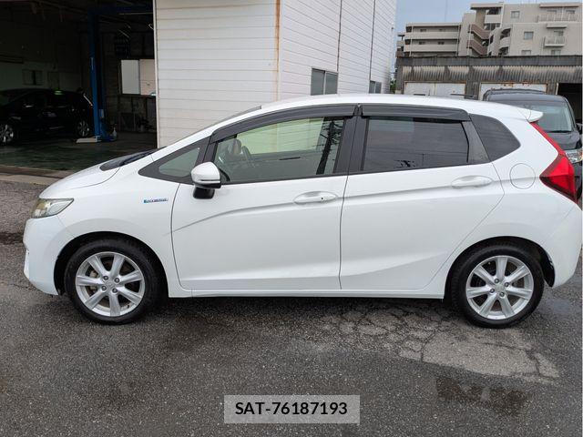 Honda FIT 2015-08 8795950-16