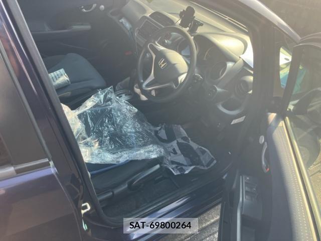 Honda FIT 2010-01 8795956-12