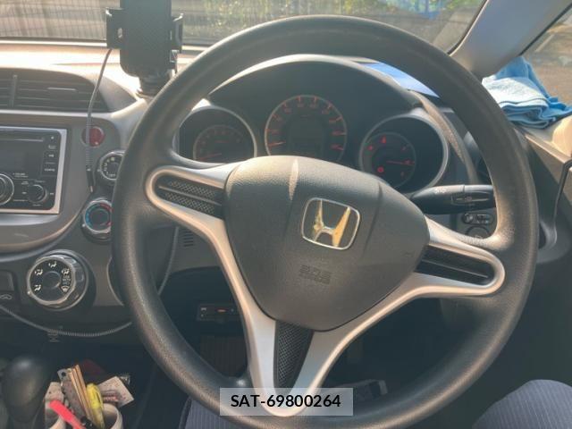 Honda FIT 2010-01 8795956-16