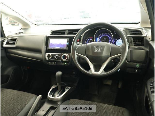 Honda FIT 2016-01 8795948-1