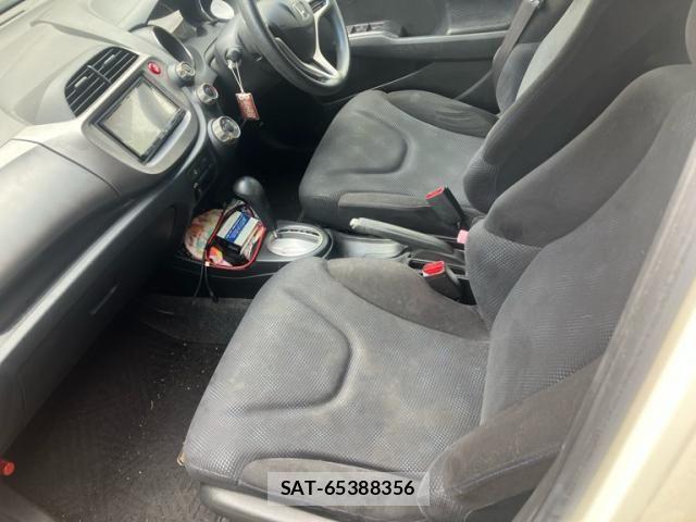 Honda FIT 2011-11 8795953-14