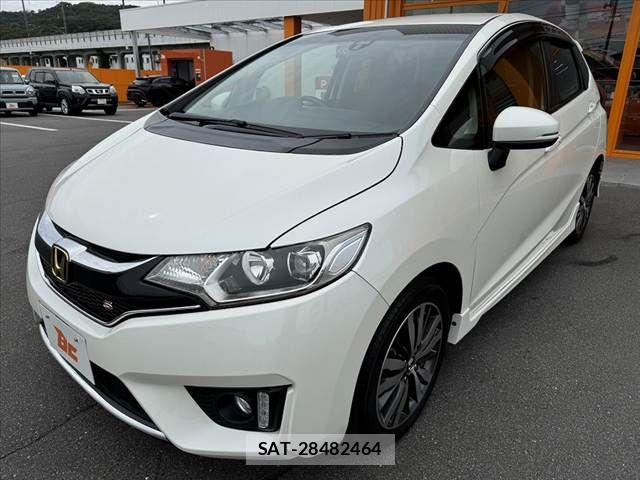 Honda FIT 2017-01 8795945-9