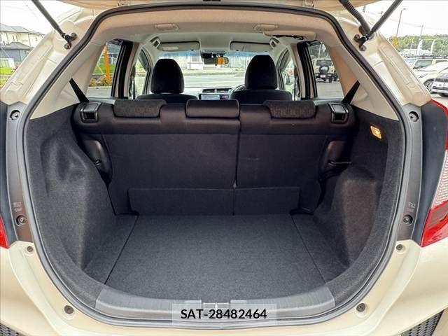 Honda FIT 2017-01 8795945-19