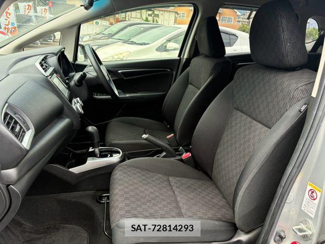 Honda FIT 2013-12 8795949-11