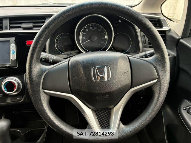 Honda FIT 2013-12 8795949-14