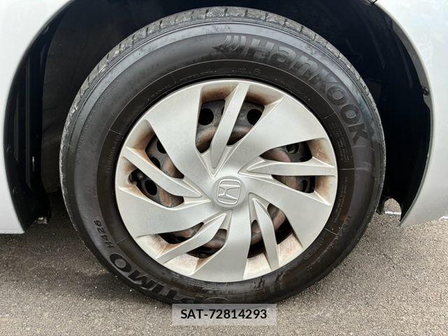 Honda FIT 2013-12 8795949-25