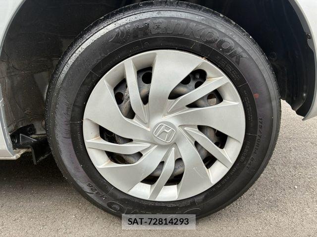 Honda FIT 2013-12 8795949-27
