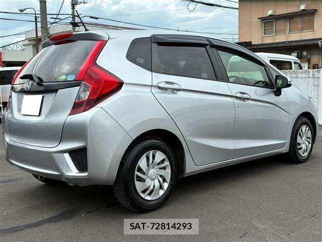 Honda FIT 2013-12 8795949-4