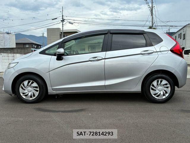 Honda FIT 2013-12 8795949-7