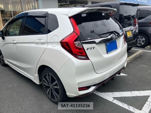 Honda FIT 2017-10 8795939-1