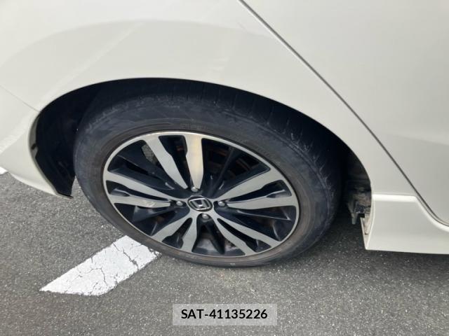 Honda FIT 2017-10 8795939-3