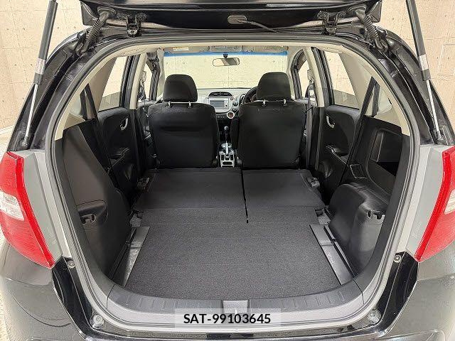 Honda FIT 2013-08 8795951-9
