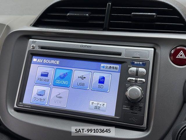 Honda FIT 2013-08 8795951-11