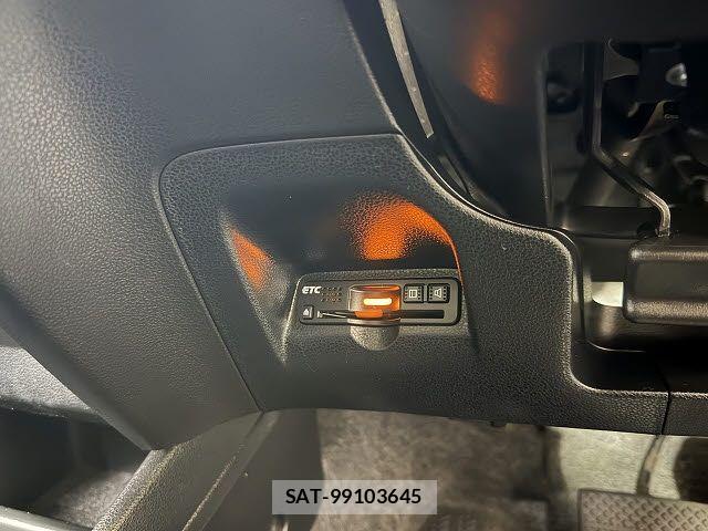 Honda FIT 2013-08 8795951-13