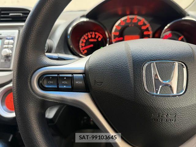 Honda FIT 2013-08 8795951-17