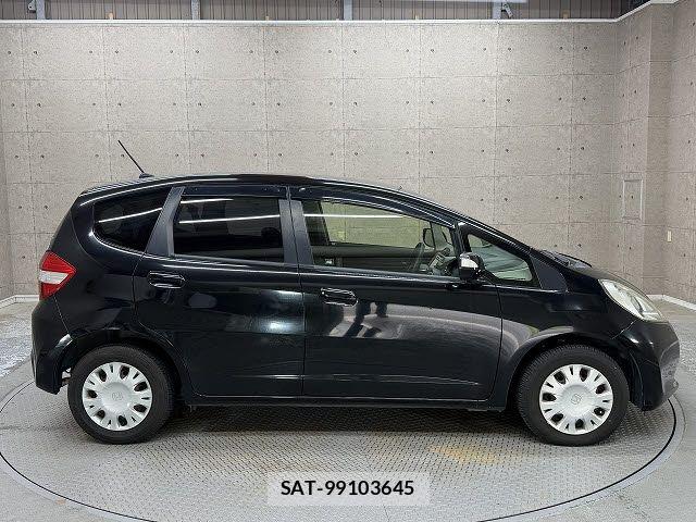 Honda FIT 2013-08 8795951-5