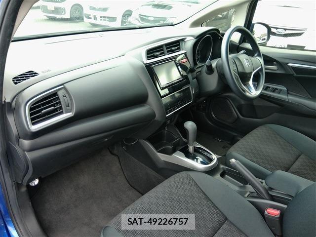 Honda FIT 2013-11 8795952-12