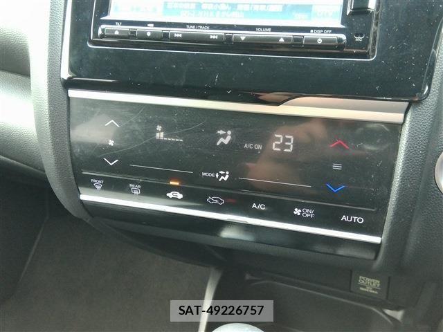 Honda FIT 2013-11 8795952-29