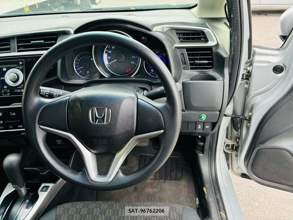 Honda FIT 2014/08 8754006-13