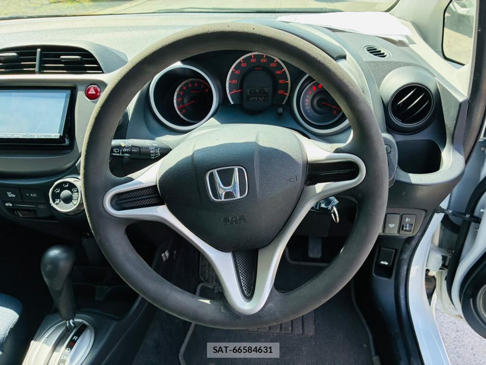 Honda FIT 2010-04 8564672-14