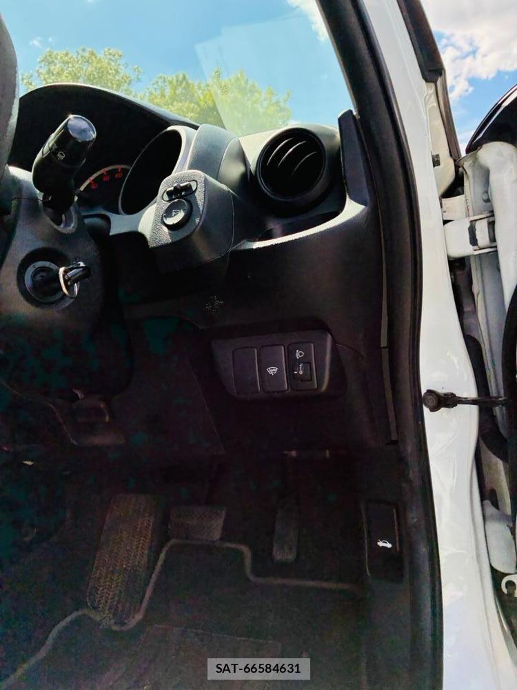 Honda FIT 2010-04 8564672-16
