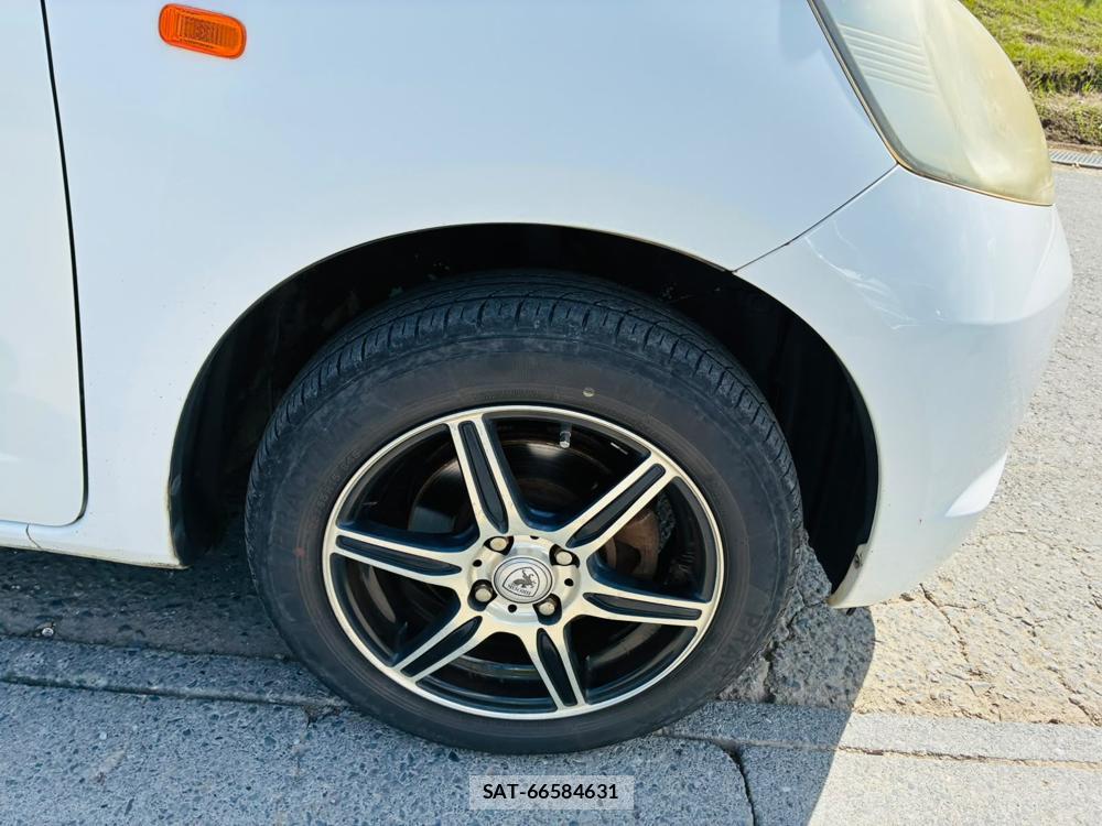 Honda FIT 2010-04 8564672-27