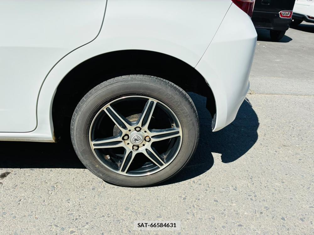 Honda FIT 2010-04 8564672-29