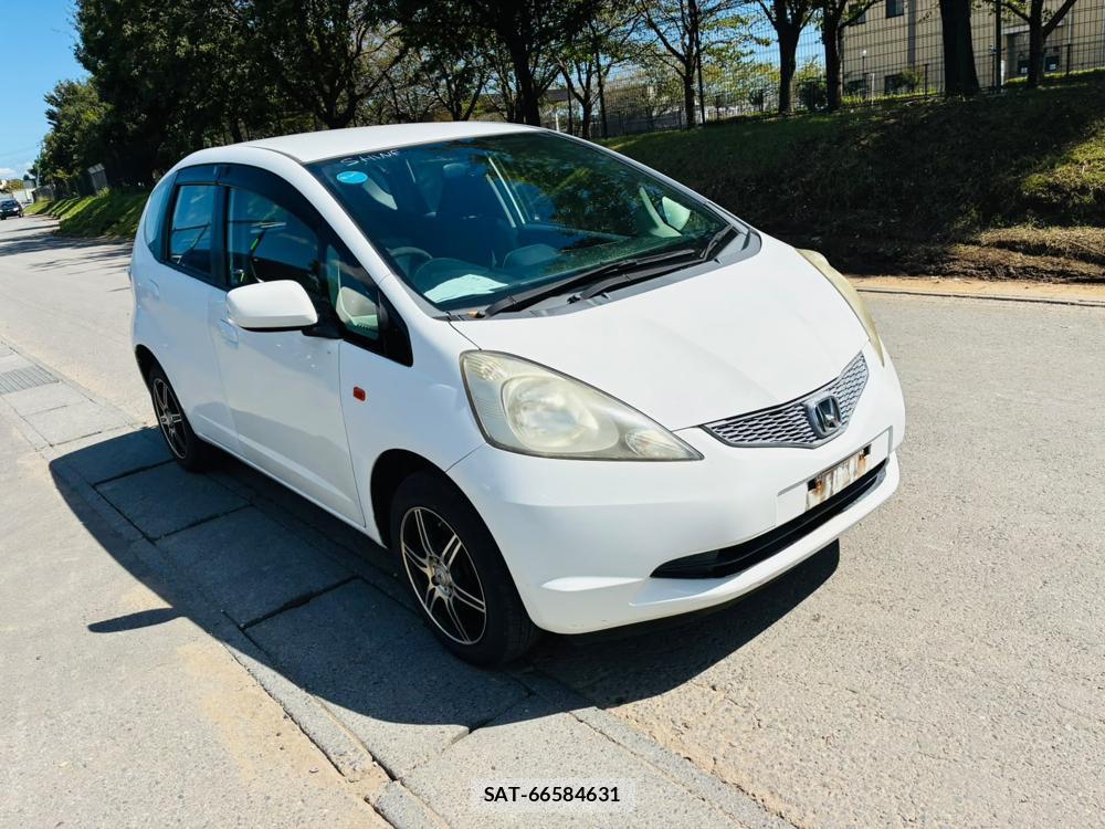 Honda FIT 2010-04 8564672-6