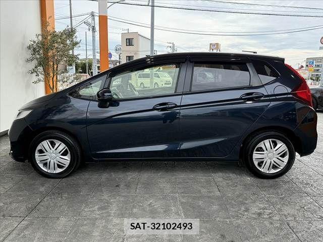 Honda FIT 2018-03 8829038-10