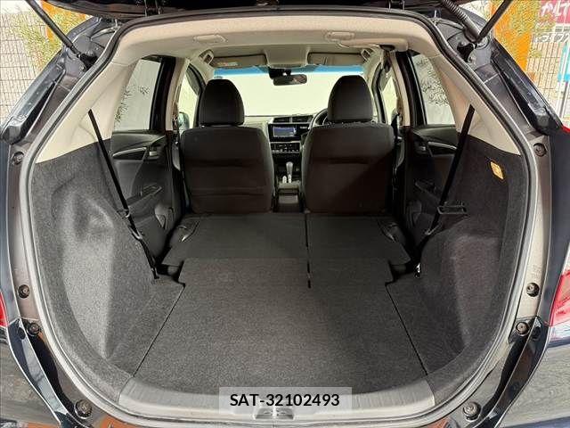 Honda FIT 2018-03 8829038-20