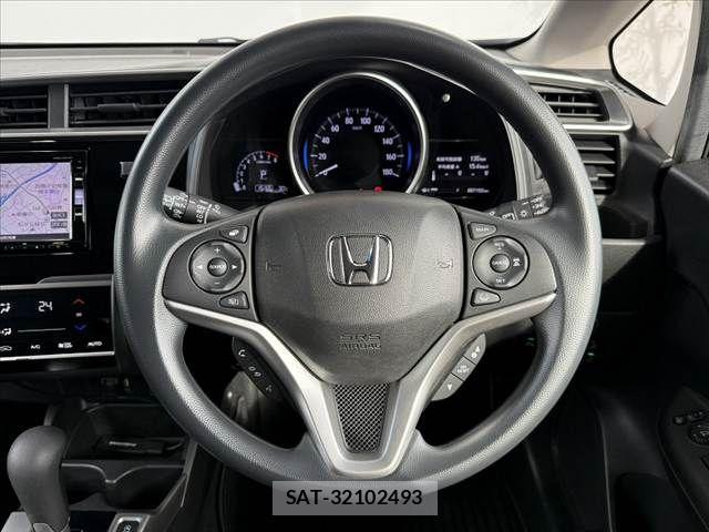 Honda FIT 2018-03 8829038-21