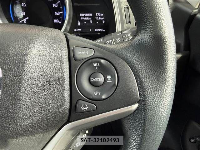 Honda FIT 2018-03 8829038-26