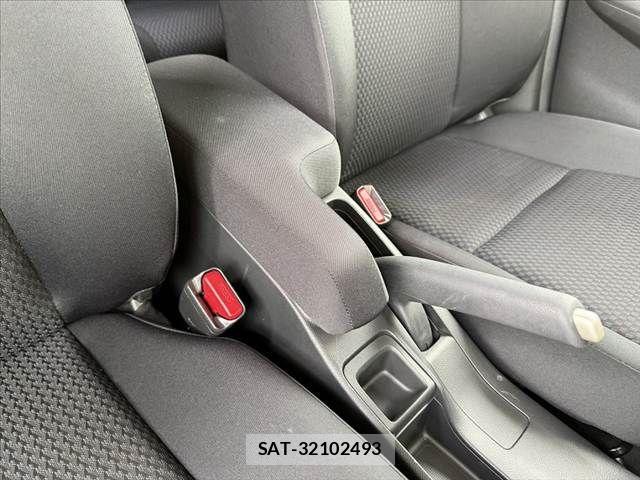 Honda FIT 2018-03 8829038-29