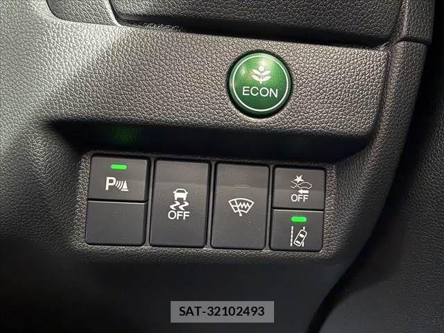 Honda FIT 2018-03 8829038-5